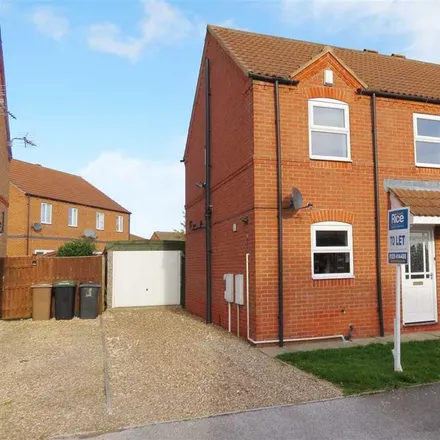 Rent this 3 bed duplex on Curlew Way in Quarrington, NG34 7UD