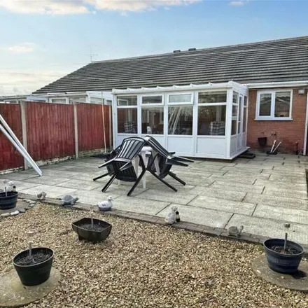 Image 4 - Lôn Eirin, Towyn, LL22 9LQ, United Kingdom - House for sale