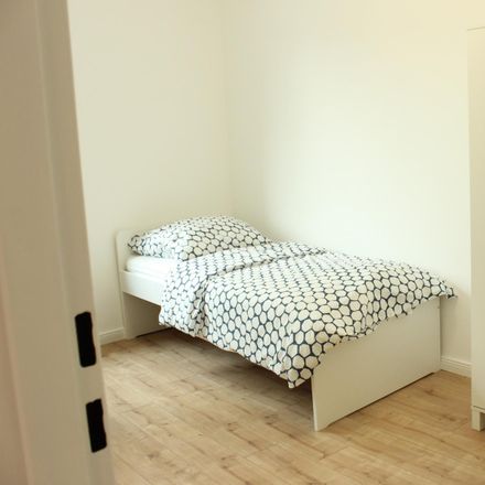 Rent this 5 bed room on Tempelhofer Weg 94 in 12347 Berlin, Germany