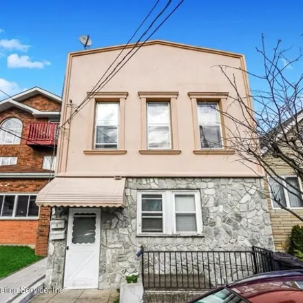 Buy this 3 bed house on 137 Arthur Avenue in New York, NY 10305