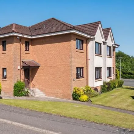 Rent this 2 bed apartment on Canberra Court in Giffnock, G46 6NS