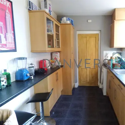 Image 7 - Noel Street, Leicester, LE3 0DG, United Kingdom - Townhouse for rent