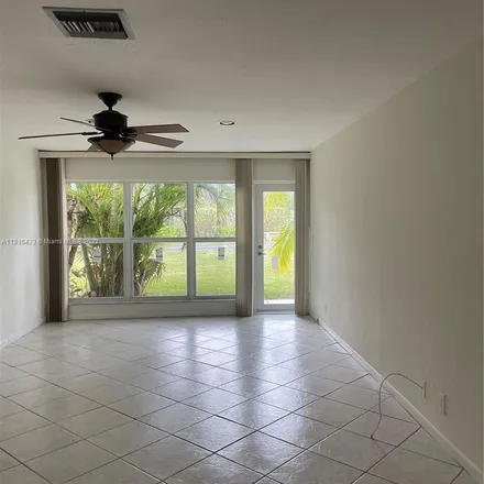 Image 9 - 13892 Royal Palm Court, Palm Beach County, FL 33484, USA - Apartment for rent