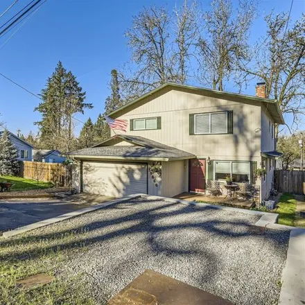 Buy this 4 bed house on 19860 View Dr in West Linn, Oregon