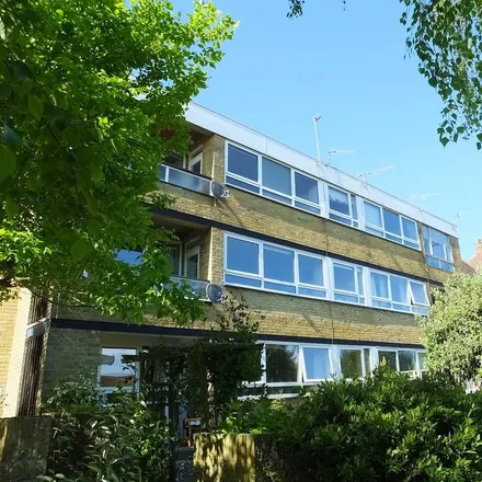 Rent this 2 bed apartment on Dental Street in Hythe, CT21 5JJ