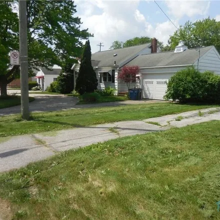 Buy this 3 bed house on 2508 Oak Grove Place in Wernerts Corners, Toledo