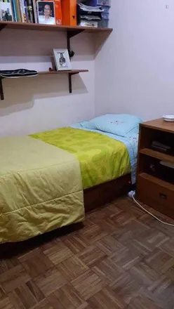 Rent this 3 bed room on Rua Dom Pedro V 92 in 4400-116 Vila Nova de Gaia, Portugal