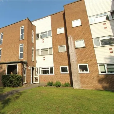 Buy this 1 bed apartment on Kempton Close in London, DA8 3SR