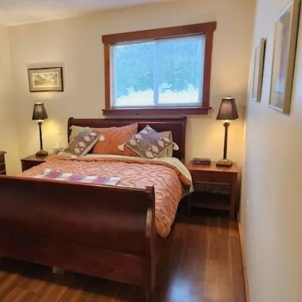 Rent this 2 bed townhouse on Lake Cowichan in BC V0R 2G0, Canada
