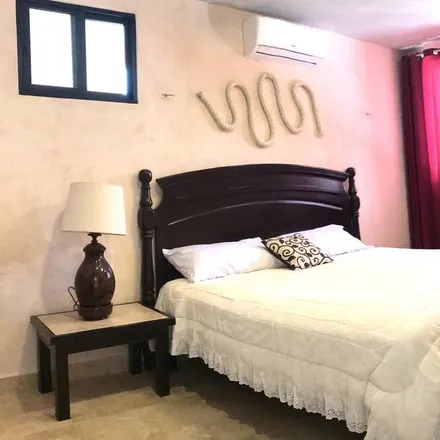 Rent this 3 bed house on Progreso