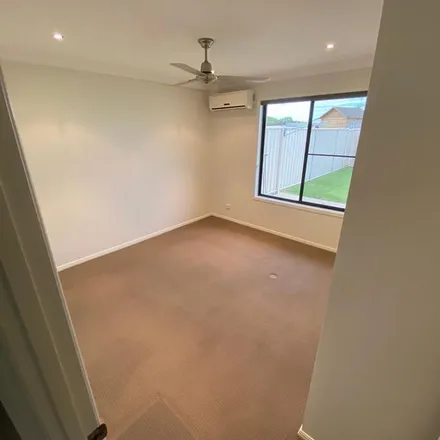 Rent this 3 bed apartment on Commonwealth Bank in Egerton Street, Emerald QLD 4720