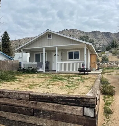 Buy this 2 bed house on 2826 Edna Street in Lake Isabella, Kern County