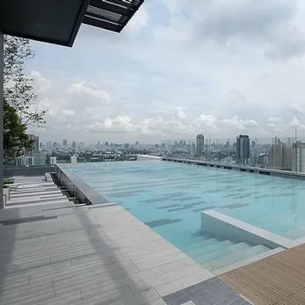 Buy this 2 bed apartment on Victory Monument Elevator in Phaya Thai Road, Ratchathewi District