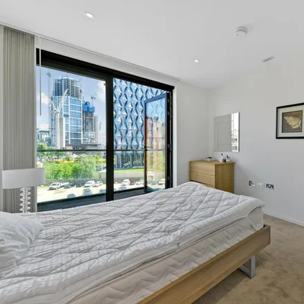 Image 6 - 5 New Union Square, Nine Elms, London, SW11 7AX, United Kingdom - Apartment for rent