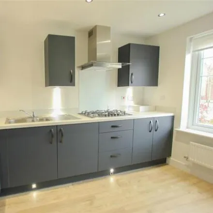 Image 2 - Roman Crescent, Chester, CH4 7DQ, United Kingdom - Duplex for rent