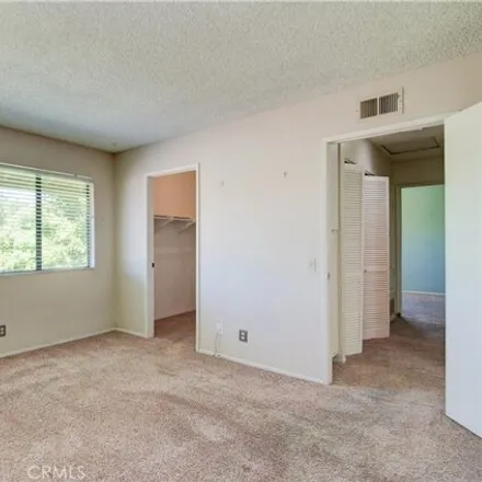 Image 8 - 26231 Hillsford Place, Lake Forest, CA 92630, USA - Condo for sale