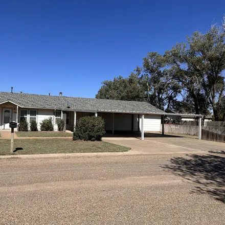 Buy this 2 bed house on 606 West Dulin Street in Dimmitt, TX 79027