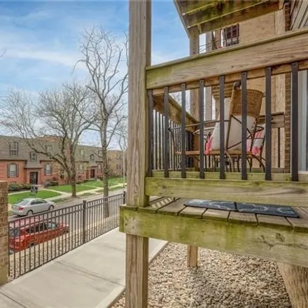 Image 2 - 4518-4532 Holly Street, Kansas City, MO 64111, USA - Condo for sale