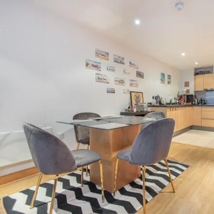 Image 5 - Neville House, 19 Page Street, London, SW1P 4JX, United Kingdom - Apartment for sale