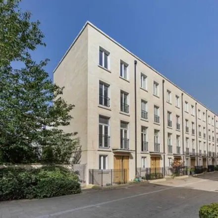 Image 1 - 2 Stothert Avenue, Bath, BA2 3FF, United Kingdom - Townhouse for sale