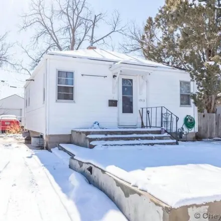 Image 2 - 1949 East 17th Street, Cheyenne, WY 82001, USA - House for sale