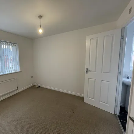 Image 7 - Lloyd Thomas Court, Swansea, SA1 6AH, United Kingdom - Duplex for rent