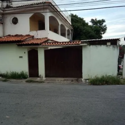 Buy this 3 bed house on Travessa Nóbrega in Zé Garoro II, São Gonçalo - RJ