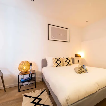 Rent this 1 bed apartment on Rue de Nimy 62 in 7000 Mons, Belgium