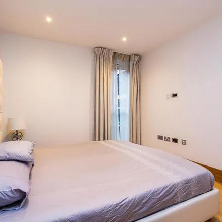 Rent this 2 bed apartment on 219 Baker Street in London, NW1 6XE