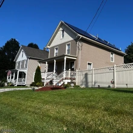 Buy this 3 bed house on Vernon Avenue in Hamburg, Hardyston Township