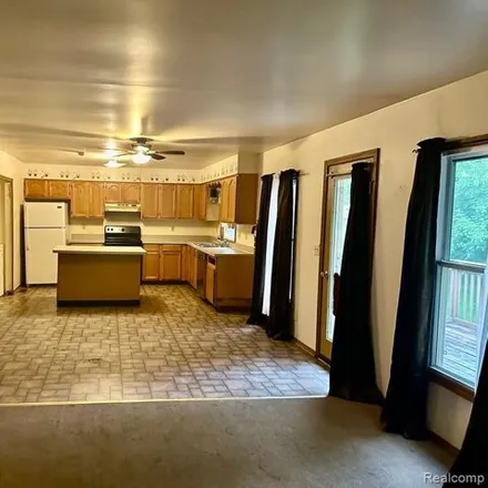 Image 3 - 28829 King Rd, Michigan, 48174 - House for sale