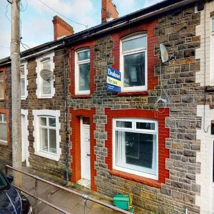 Rent this 3 bed townhouse on Pentwyn Avenue in Penrhiwceiber, CF45 4YE