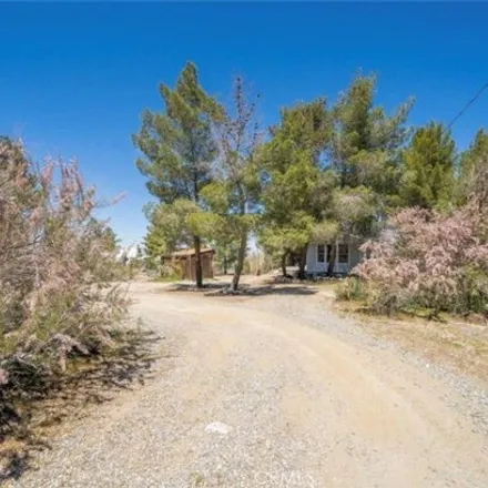 Image 7 - 1573 Walnut Road, Piñon Hills, CA 92372, USA - Apartment for sale