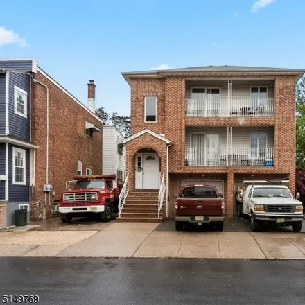 Buy this 7 bed townhouse on 299 High Street in Union Square, Elizabeth