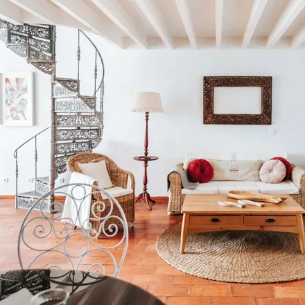 Rent this 2 bed apartment on Myflouer Restaurante in Rua do Clube Náutico, 8125-401 Quarteira