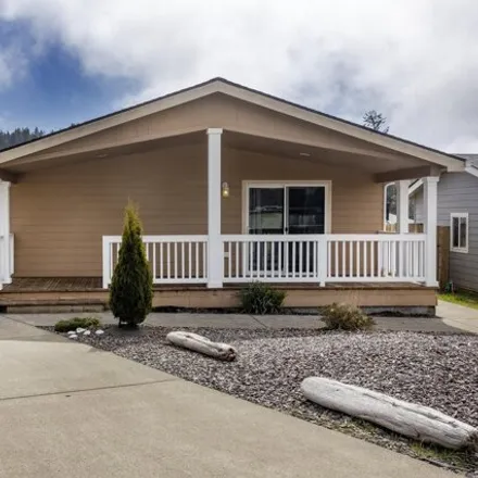 Buy this studio apartment on 745 Southeast Winchell Drive in Depoe Bay, Lincoln County