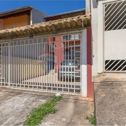Buy this 3 bed house on Rua Turim 86/92 in Vila Tupi, Várzea Paulista - SP