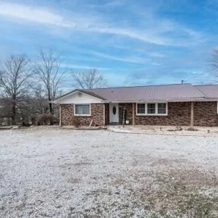 Buy this 5 bed house on 1502 N Springfield St in Berryville, Arkansas