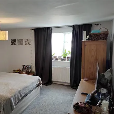 Rent this 3 bed apartment on Meridian House in Blackwall Lane, London