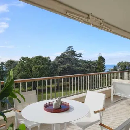 Buy this 2 bed apartment on Cannes in Maritime Alps, France