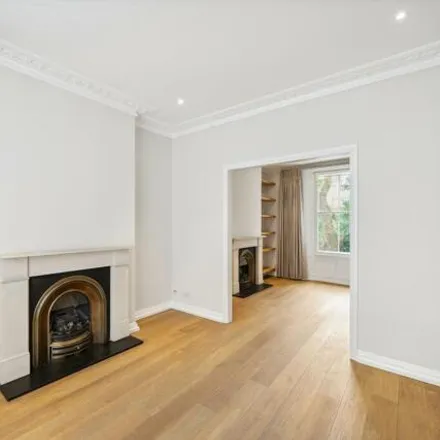 Rent this 3 bed townhouse on 45 Oakley Gardens in London, SW3 5QQ