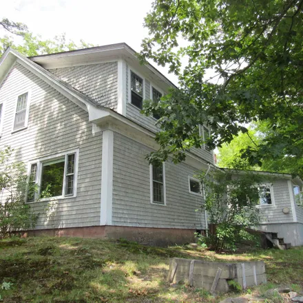 Buy this 4 bed house on 1040 Main Street in Sunapee, Sullivan County