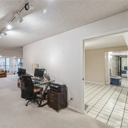 Image 6 - Promontory Condominiums, 7000 East Quincy Avenue, Denver, CO 80237, USA - Condo for sale