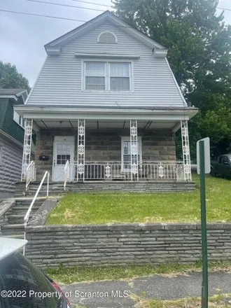 Image 3 - 152 Lincoln Avenue, Carbondale, PA 18407, USA - House for sale