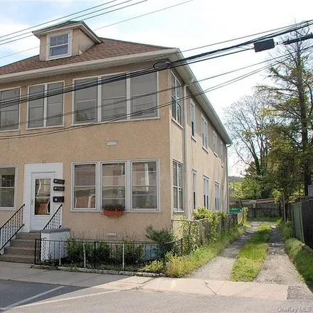 Rent this 3 bed townhouse on 70 Howard Street in Village of Sleepy Hollow, NY 10591