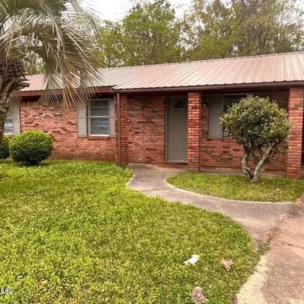 Rent this 4 bed house on 108 Robin Court in Gulfport, MS 39501