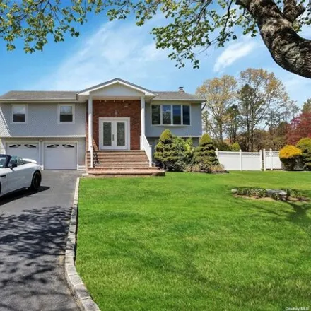 Buy this 4 bed house on 40 Peppermint Road in Commack, NY 11725