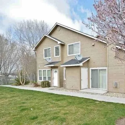 Buy this 8 bed house on 2001 Lexi's Way in Nampa, ID 83686