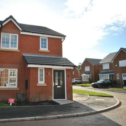 Rent this 3 bed duplex on Dugdale Drive in Whitchurch, SY13 1FH