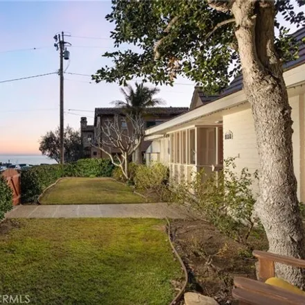 Image 3 - 209 Narcissus Avenue, Newport Beach, CA 92625, USA - House for sale